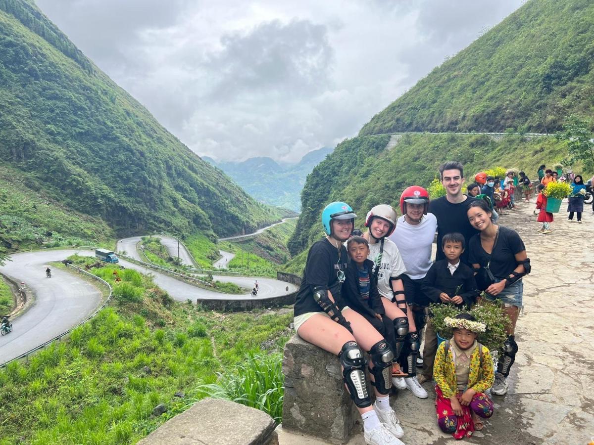 奉河江旅馆旅舍 外观 照片